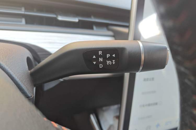 Used NETA V 2022 Chao 400 Lite Gear Lever