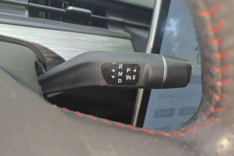 Used NETA V 2022 Chao 400 Lite Gear Lever