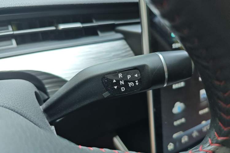 Used NETA V 2022 Chao 400 Lite Gear Lever