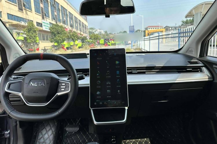 Used NETA V 2022 Standard Range Industry Custom Edition Interior 1