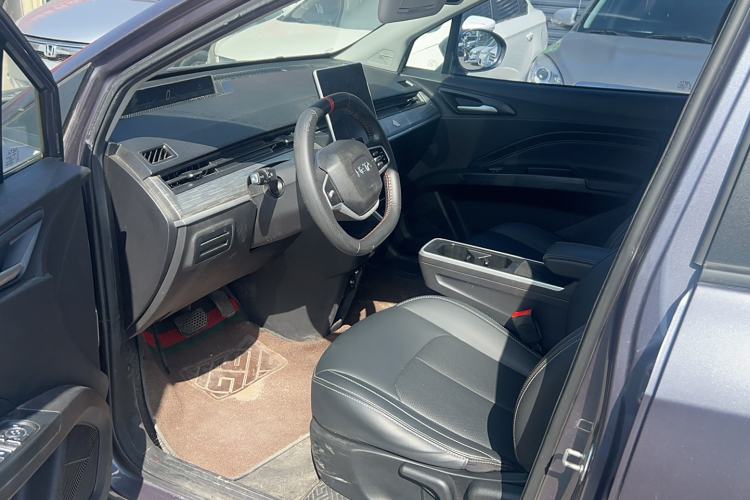 Used NETA V 2022 Chao 400 Lite Interior 2