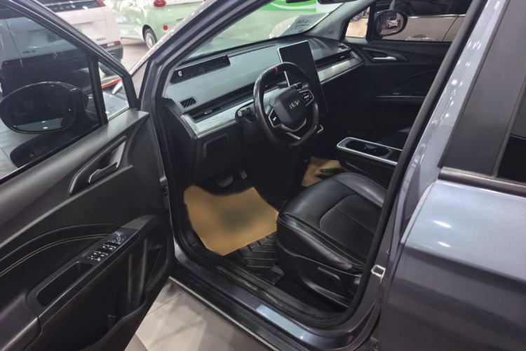 Used NETA V 2022 Chao 400 Lite Interior 2