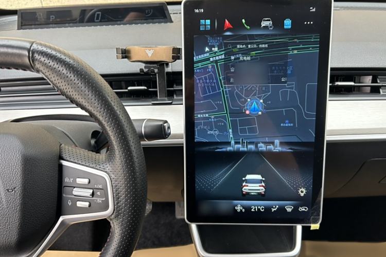 Used NETA V 2022 Pro Long-Range Smart Edition Interior 2