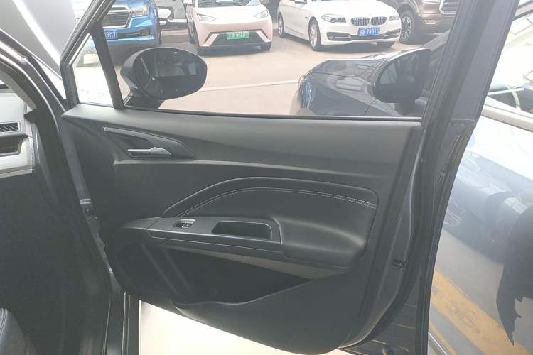 Used NETA V 2022 Chao 400 Lite Interior 5