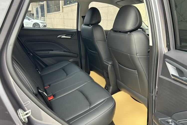 Used NETA V 2022 Pro Long-Range Smart Edition Interior 9