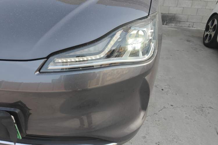 Used NETA V 2022 Chao 400 Lite Left Front Headlight