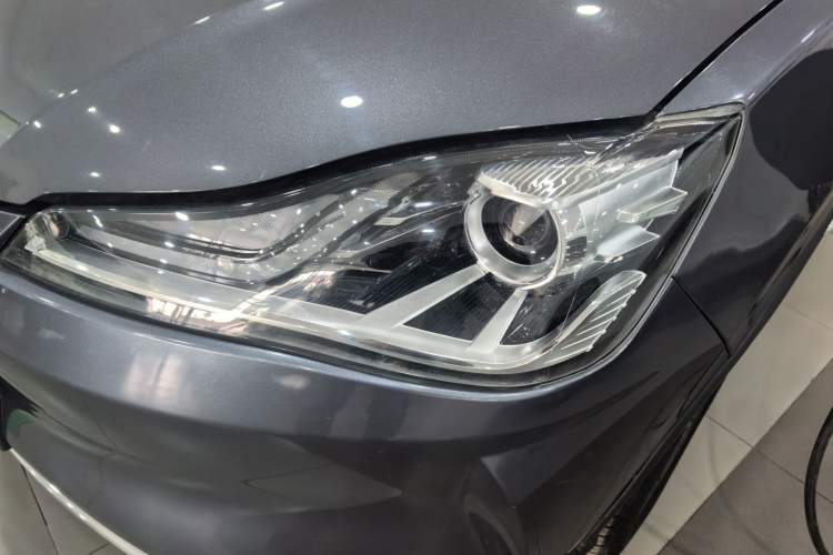 Used NETA V 2022 Chao 400 Lite Left Front Headlight