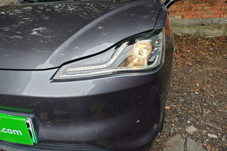 Used NETA V 2022 Pro Long-Range Smart Edition Left Front Headlight