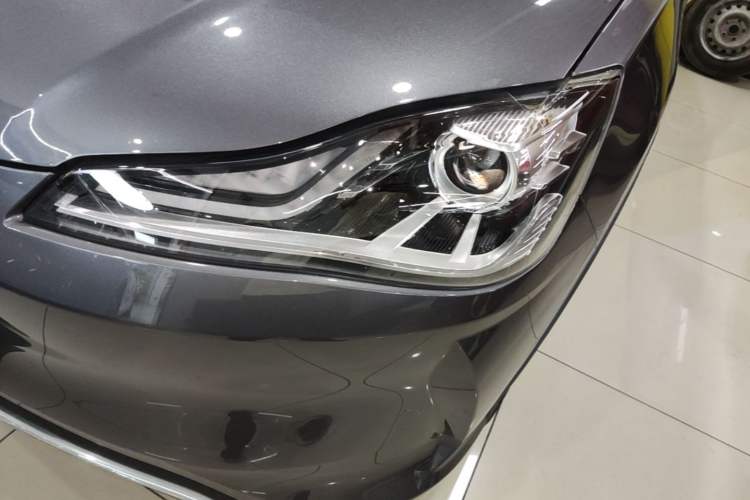 Used NETA V 2022 Chao 400 Lite Left Front Headlight