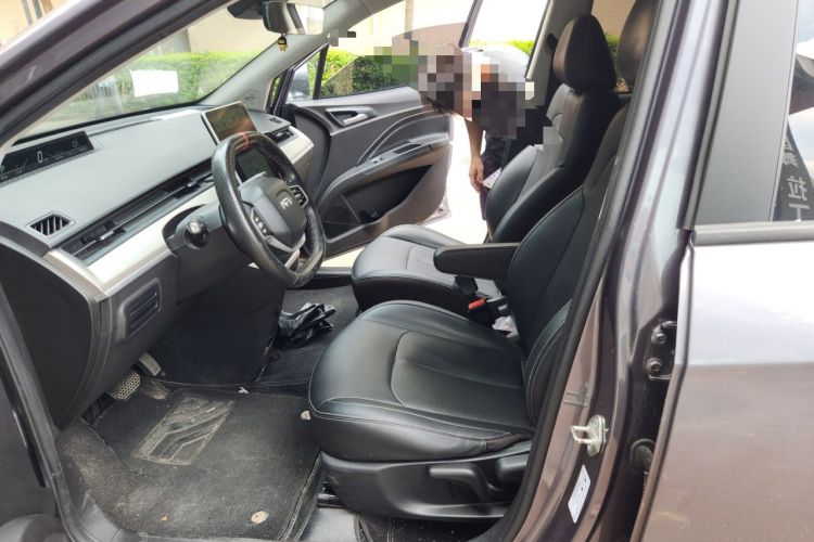 Used NETA V 2022 Long-Range Industry Custom Edition Left Front Seat