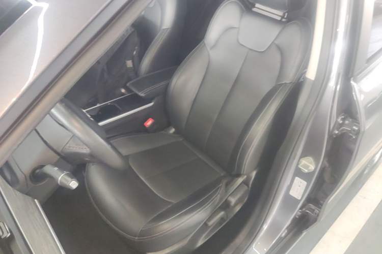 Used NETA V 2022 Chao 300 Lite Ternary Lithium Left Front Seat