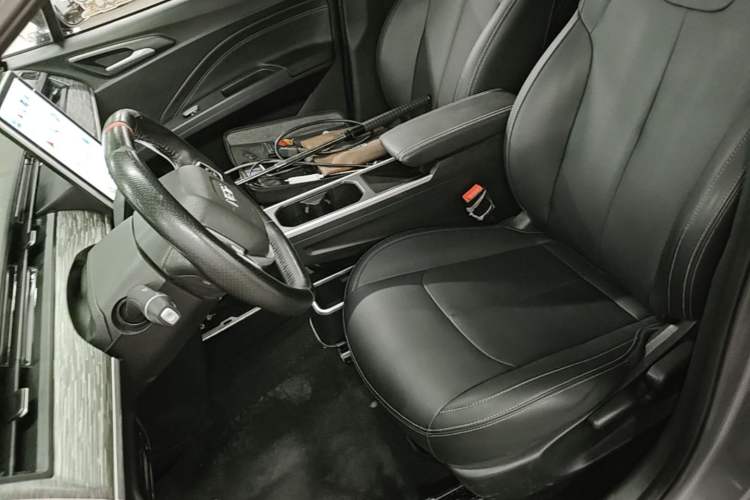 Used NETA V 2022 Chao 400 Lite Left Front Seat