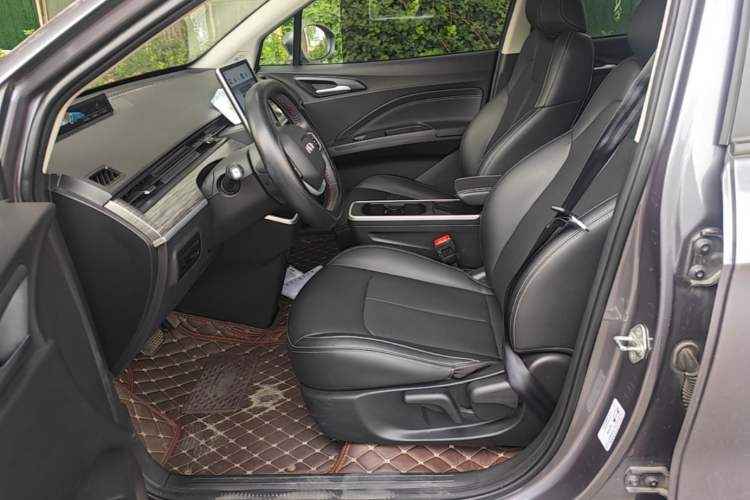 Used NETA V 2022 Chao 400 Lite Left Front Seat