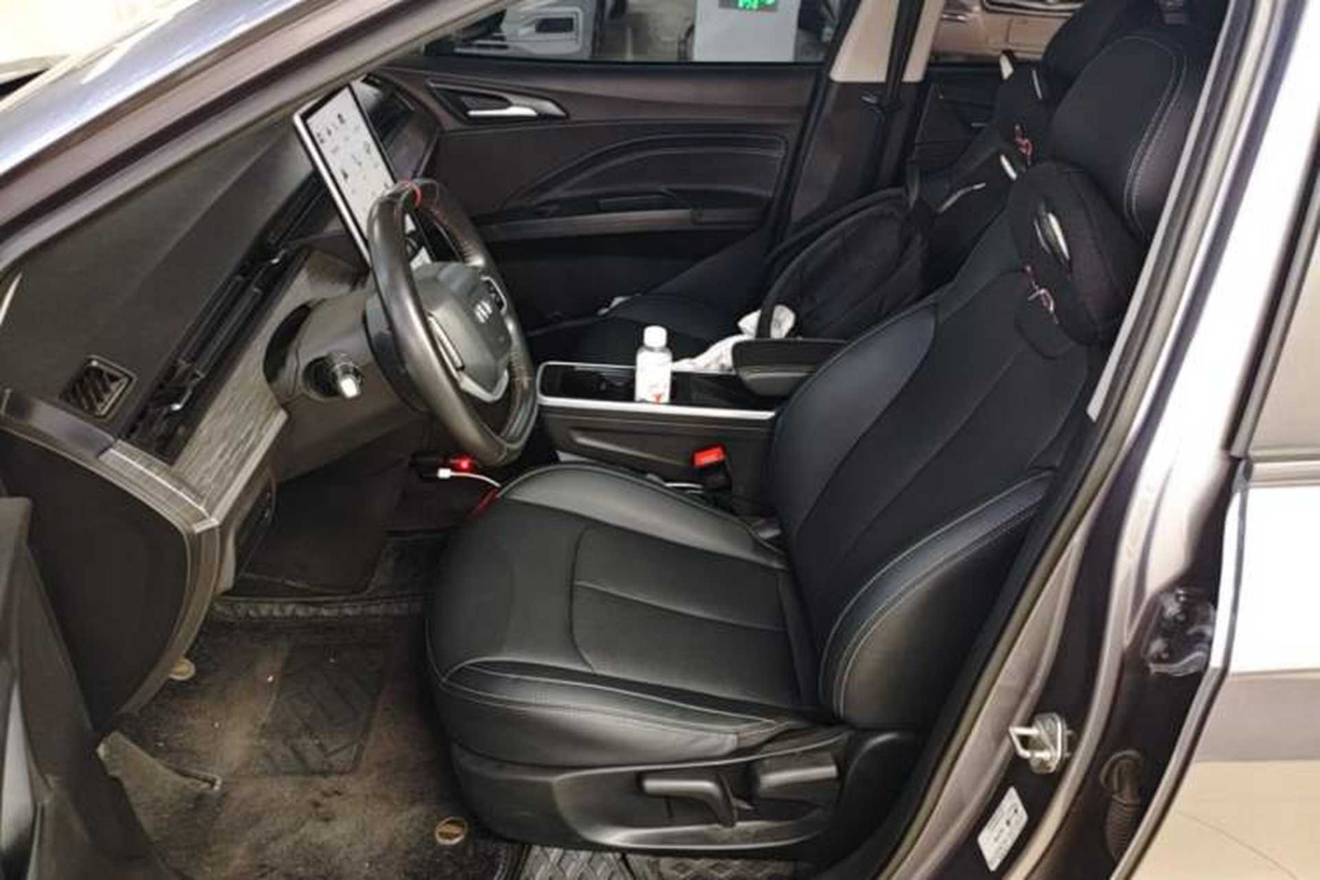 Used NETA V  Left Front Seat