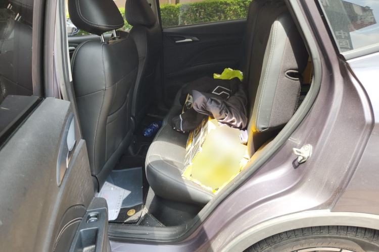 Used NETA V 2022 Long-Range Industry Custom Edition Left Rear Seat