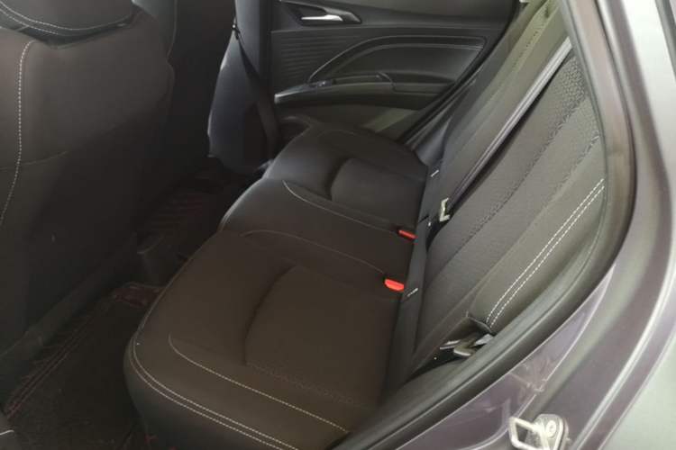 Used NETA V 2022 Standard Range Industry Custom Edition Left Rear Seat