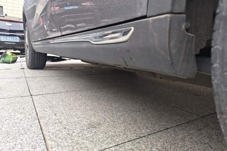 Used NETA V 2022 Chao 400 Lite Left Side Sill
