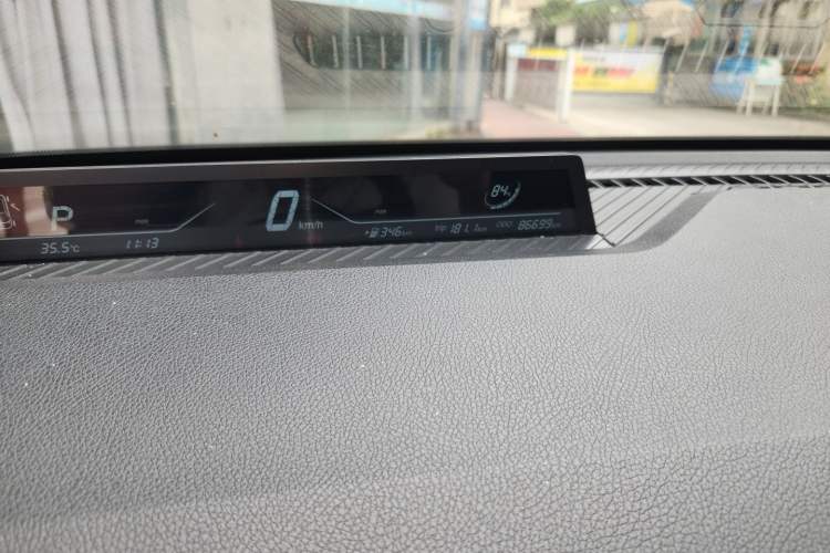 Used NETA V 2022 Long-Range Industry Custom Edition Odometer Close Up