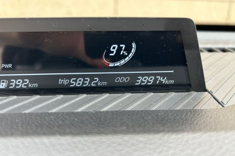 Used NETA V 2022 Pro Long-Range Smart Edition Odometer Close Up