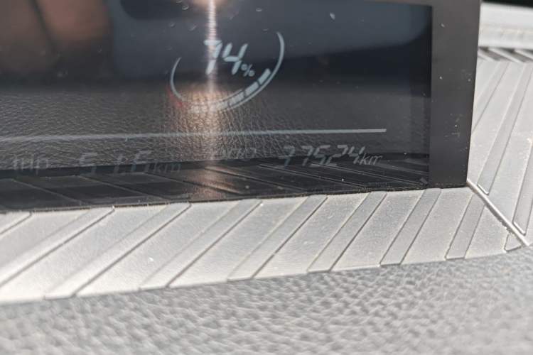 Used NETA V 2022 Chao 400 Lite Odometer Close Up