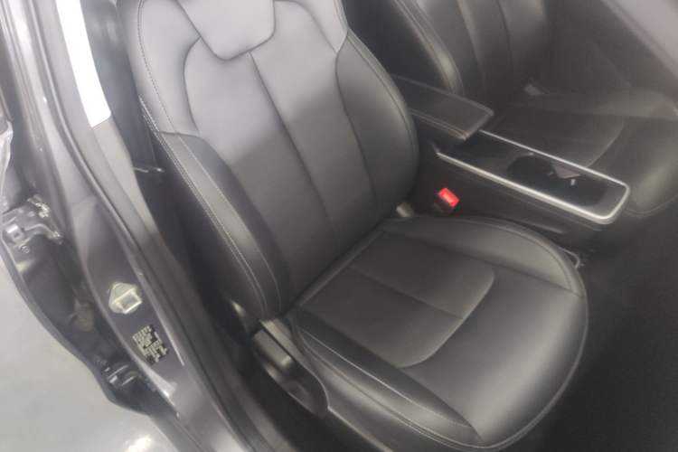 Used NETA V 2022 Chao 300 Lite Ternary Lithium Right Front Seat