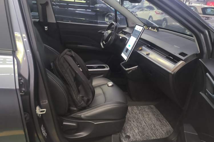 Used NETA V 2022 Chao 400 Pro Right Front Seat