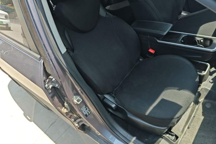 Used NETA V 2022 Chao 400 Lite Right Front Seat