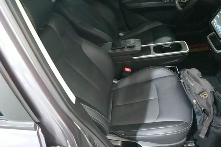 Used NETA V 2022 Chao 400 Lite Right Front Seat