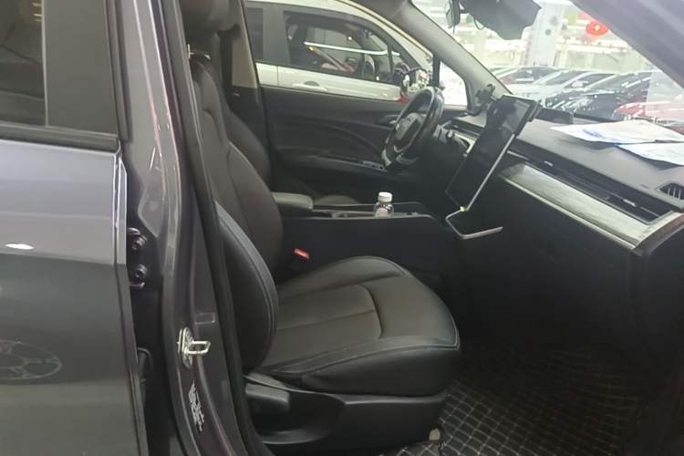 Used NETA V 2022 Chao 400 Right Front Seat