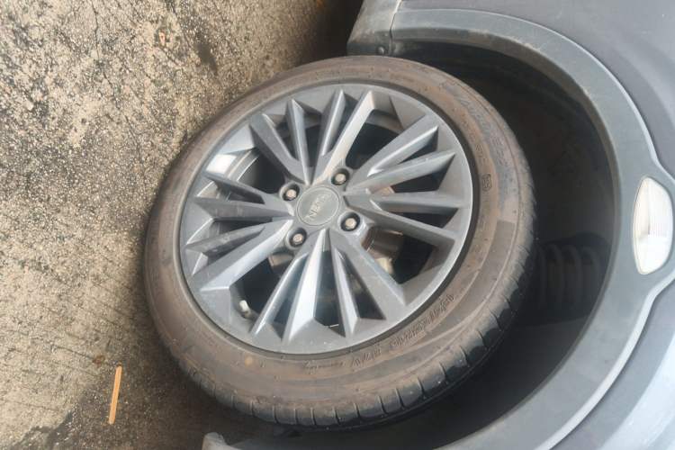 Used NETA V 2022 Chao 400 Lite Right Front Wheel Hub