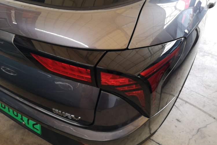 Used NETA V 2022 Standard Range Industry Custom Edition Right Rear Taillight