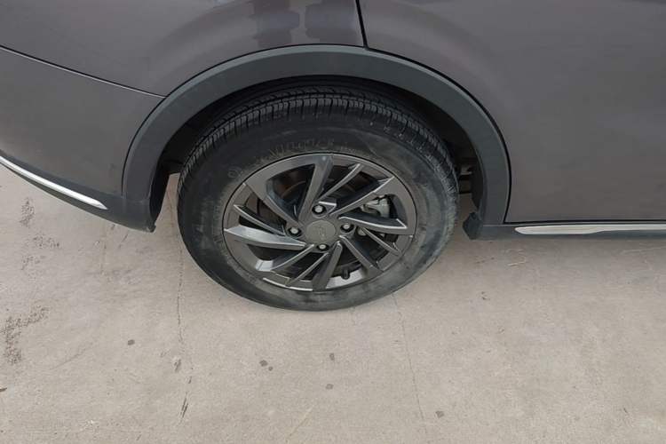 Used NETA V 2022 Chao 300 Industry Custom Edition Right Rear Wheel Hub