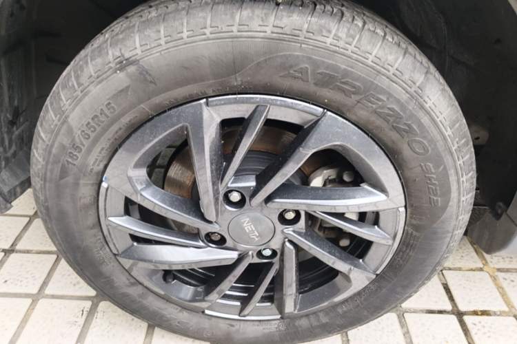 Used NETA V 2022 Chao 300 Lite Ternary Lithium Right Rear Wheel Hub