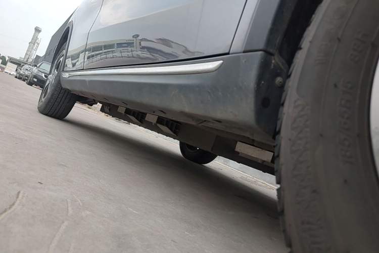 Used NETA V 2022 Chao 300 Industry Custom Edition Right Side Sill