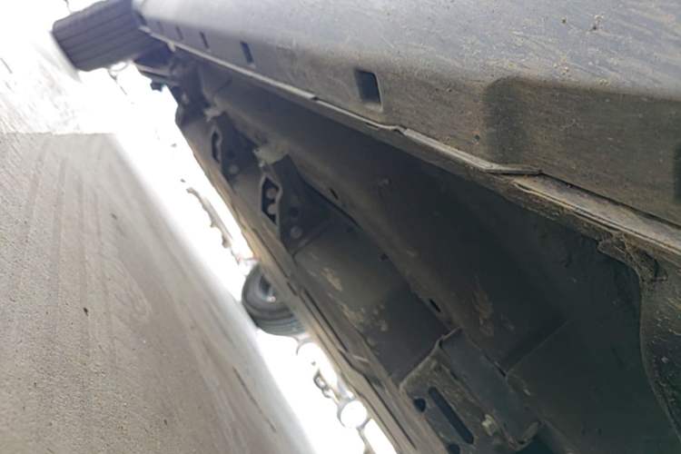 Used NETA V 2022 Chao 300 Lite Ternary Lithium Right Side Sill