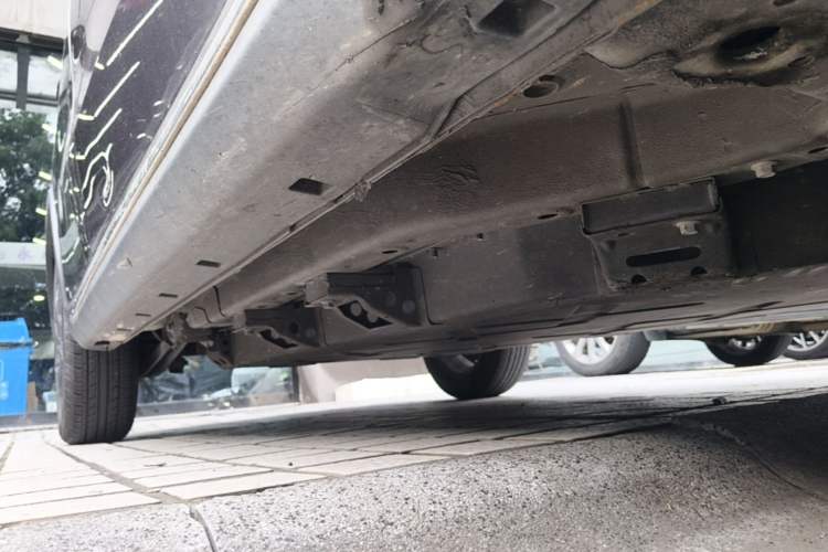 Used NETA V 2022 Chao 300 Lite Ternary Lithium Right Side Sill