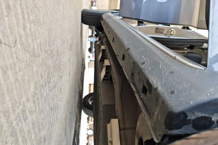 Used NETA V 2022 Chao 300 Industry Custom Edition Right Side Sill