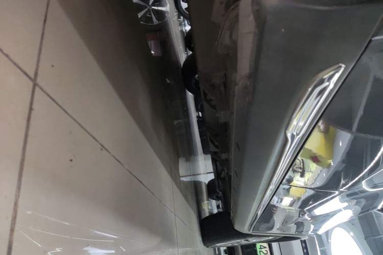Used NETA V 2022 Chao 400 Lite Right Side Sill