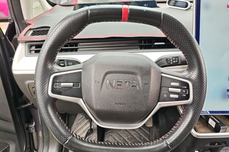 Used NETA V 2022 Pro Long-Range Smart Edition Steering Wheel