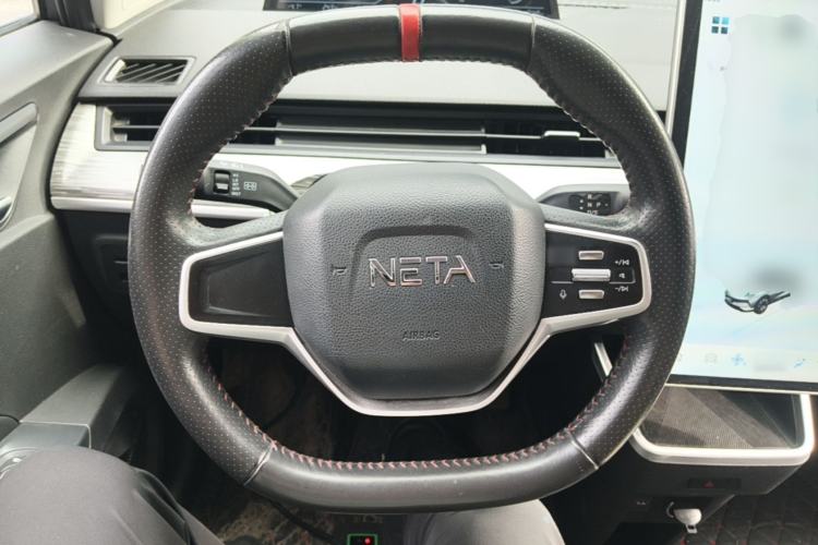 Used NETA V 2022 Chao 300 Lite Ternary Lithium Steering Wheel