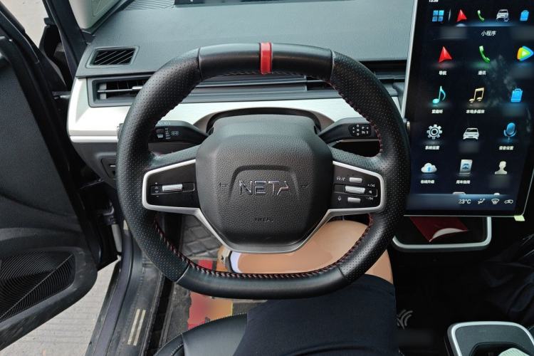 Used NETA V 2022 Pro Long-Range Smart Edition Steering Wheel