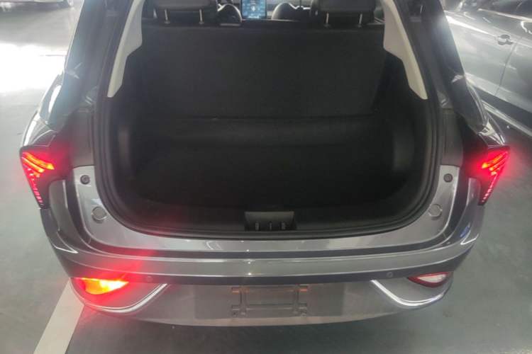 Used NETA V 2022 Chao 300 Lite Ternary Lithium Trunk