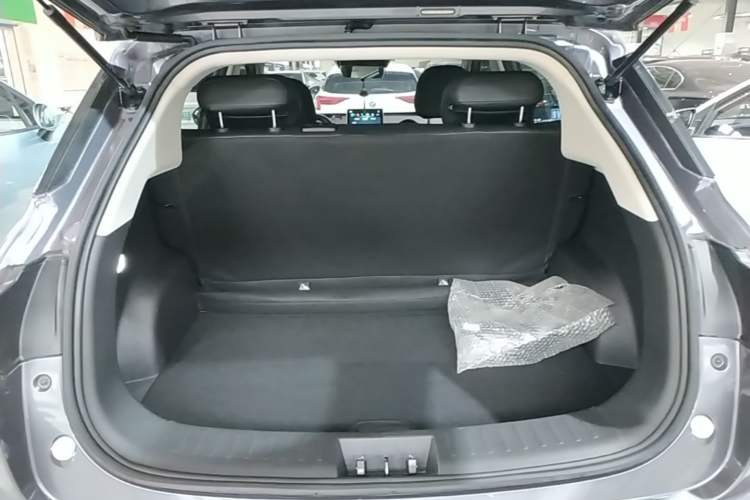 Used NETA V 2022 Chao 400 Lite Trunk