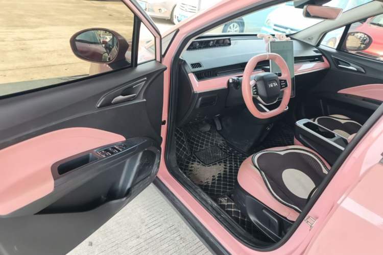 Used NETA V 2022 Chao 400 Lite Pink Custom Edition Driver Seat