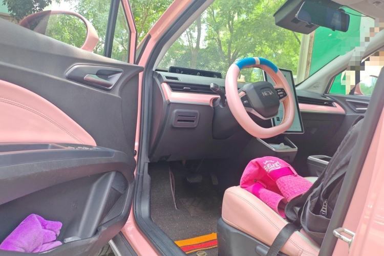 Used NETA V 2022 Chao 400 Lite Pink Custom Edition Driver Seat