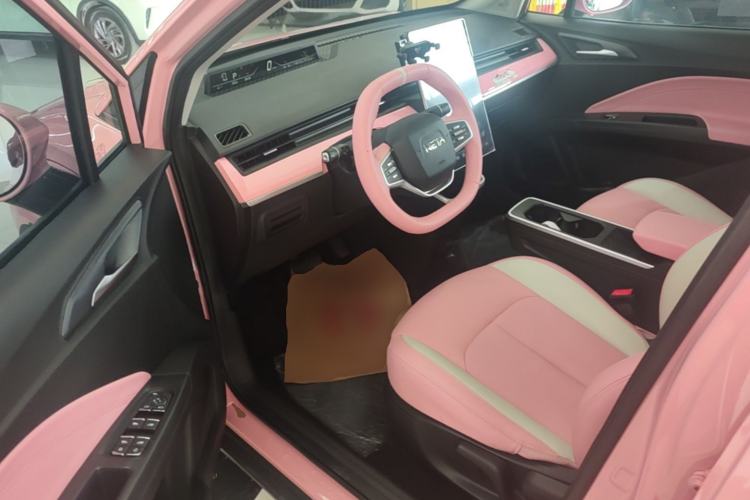 Used NETA V 2022 Chao 400 Lite Pink Custom Edition Driver Seat