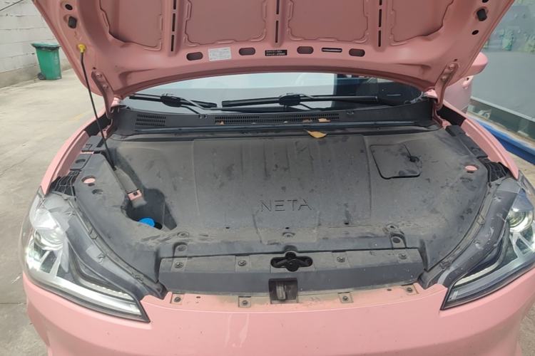 Used NETA V 2022 Chao 400 Lite Pink Custom Edition Engine Bay