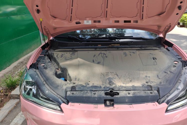 Used NETA V 2022 Chao 400 Lite Pink Custom Edition Engine Bay Right