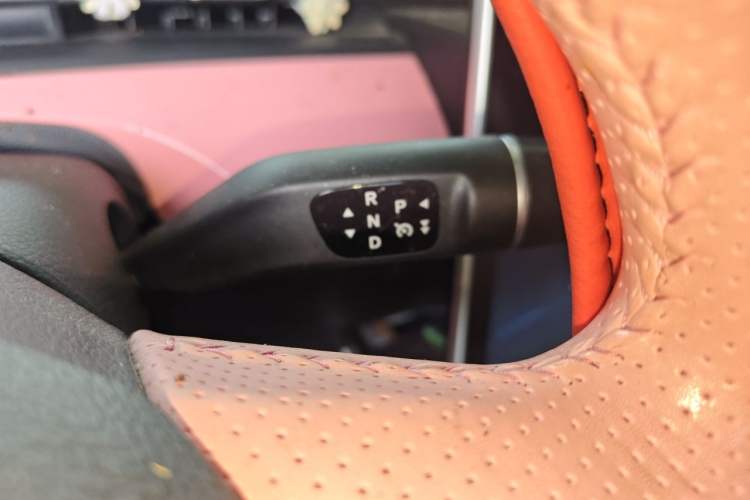 Used NETA V 2022 Chao 400 Lite Pink Custom Edition Gear Lever