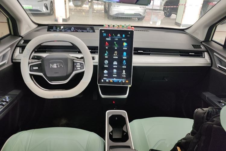 Used NETA V 2022 Chao 400 Lite Center Console